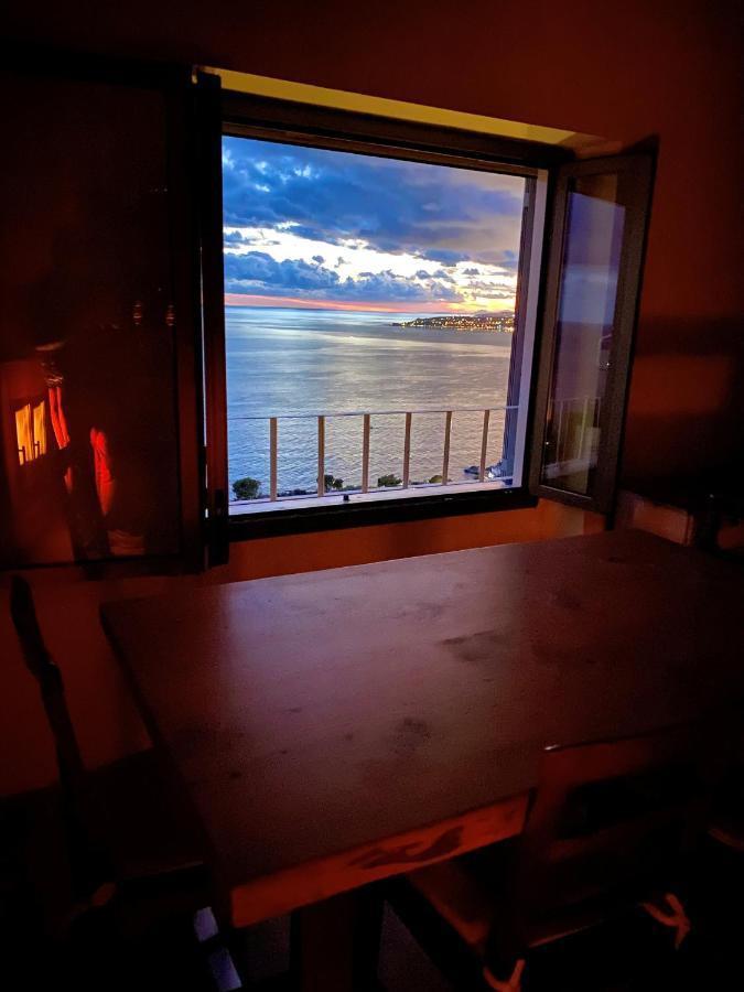 Apartament Kiss Of Sea - Balzi Rossi & Baia Beniamin Ventimiglia Zewnętrze zdjęcie